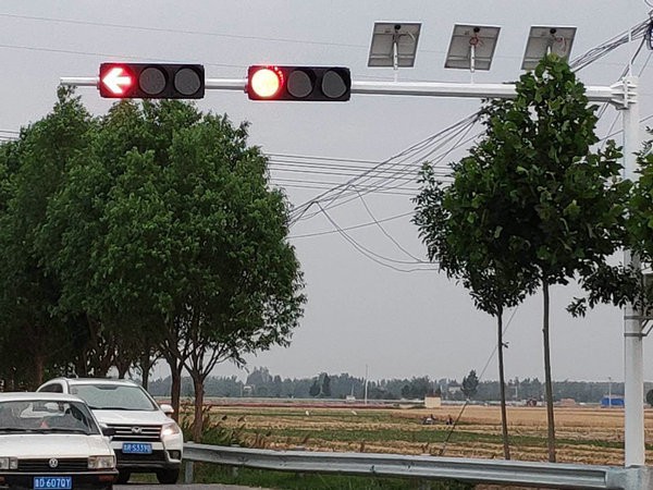 北京太陽能交通信號燈